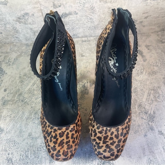 Alice + Olivia by Stacey Bendet Animal print platforms - Picture 4 of 16